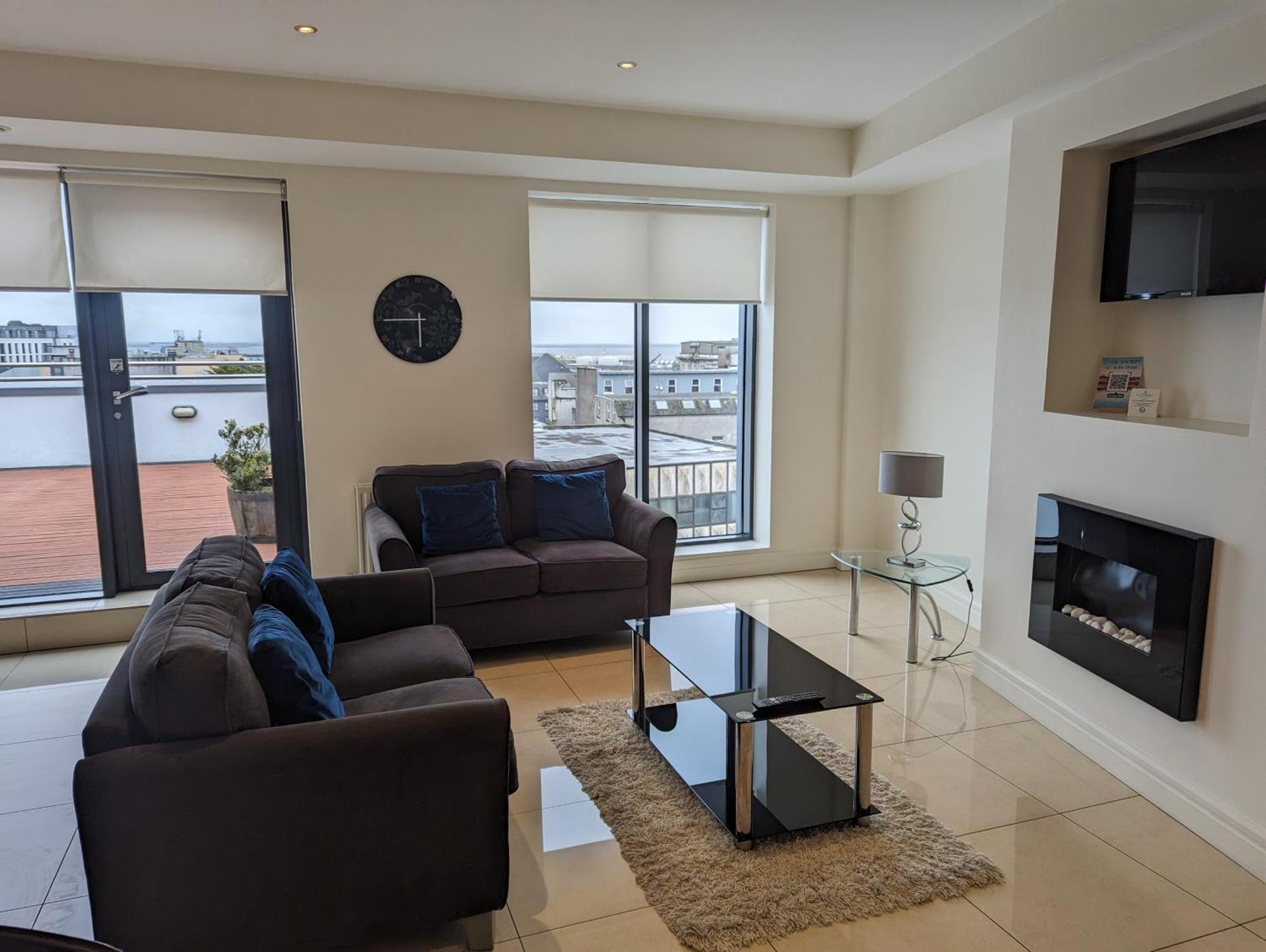 The Western Citypoint Apartments Galway Extérieur photo