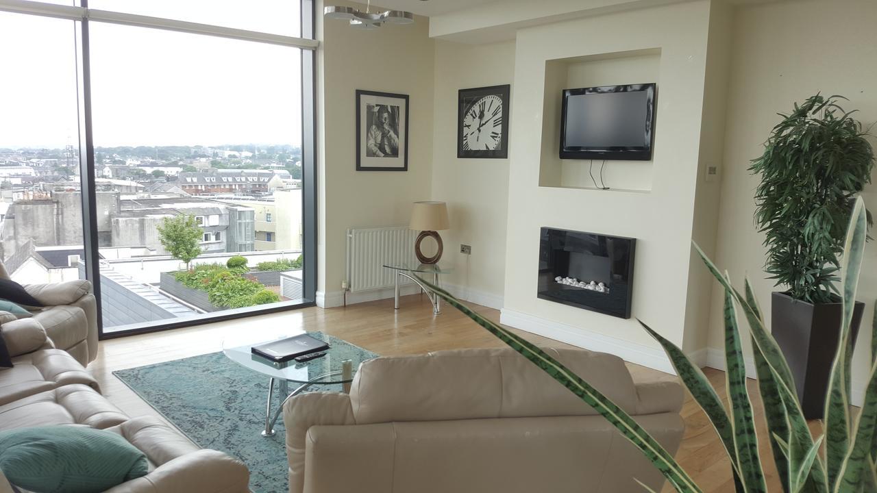 The Western Citypoint Apartments Galway Extérieur photo