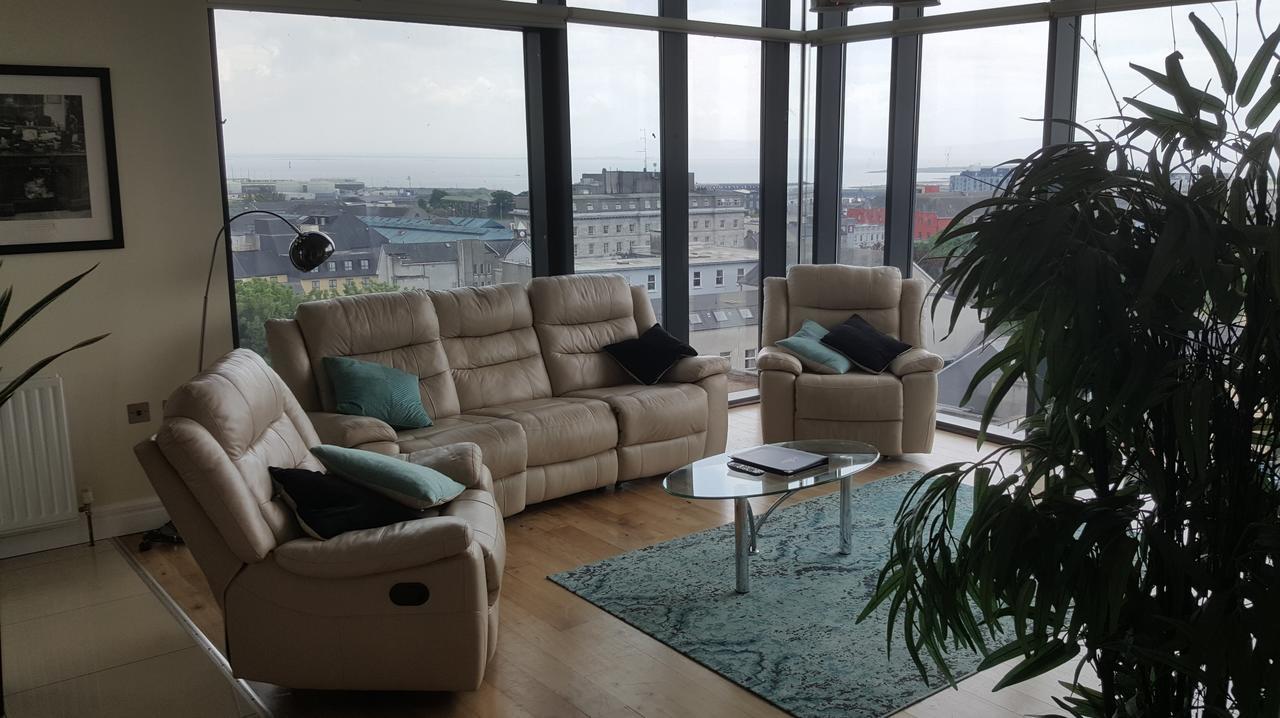 The Western Citypoint Apartments Galway Extérieur photo